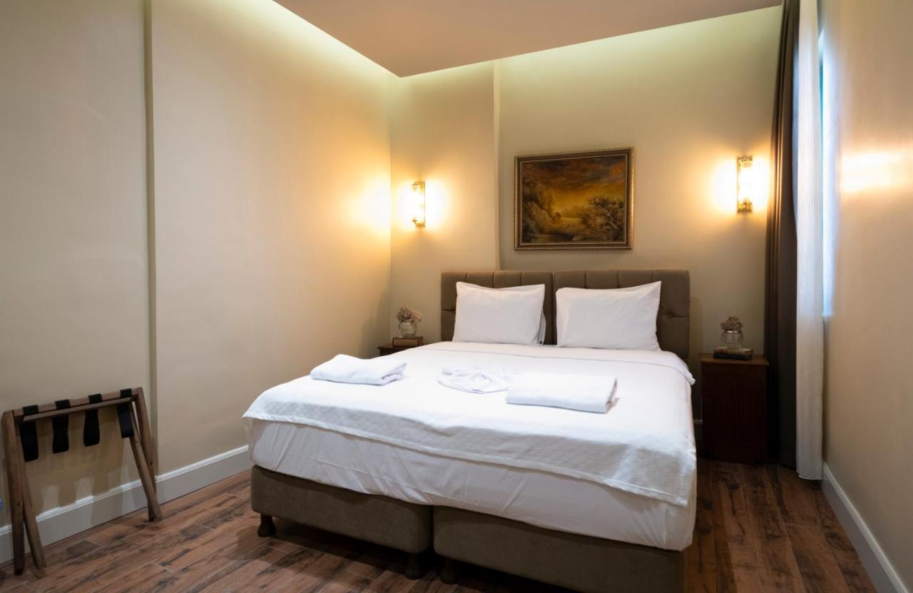 Apartment Level Suites - 203